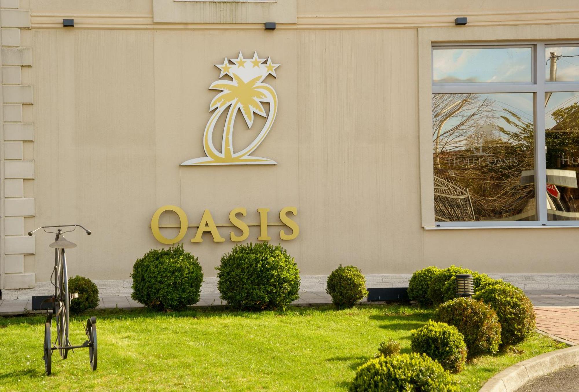 Hotel Oasis Podgorica Kültér fotó