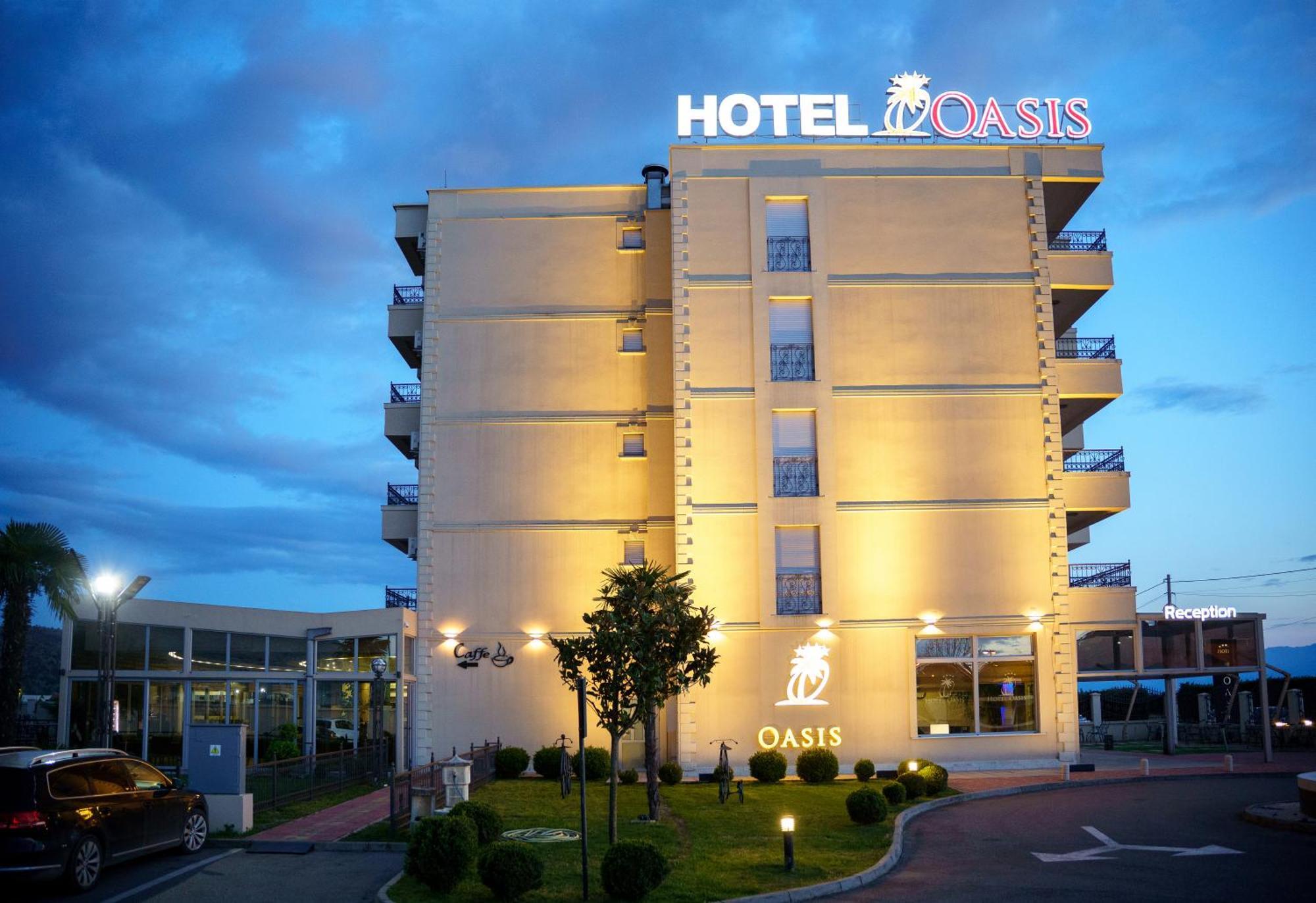 Hotel Oasis Podgorica Kültér fotó