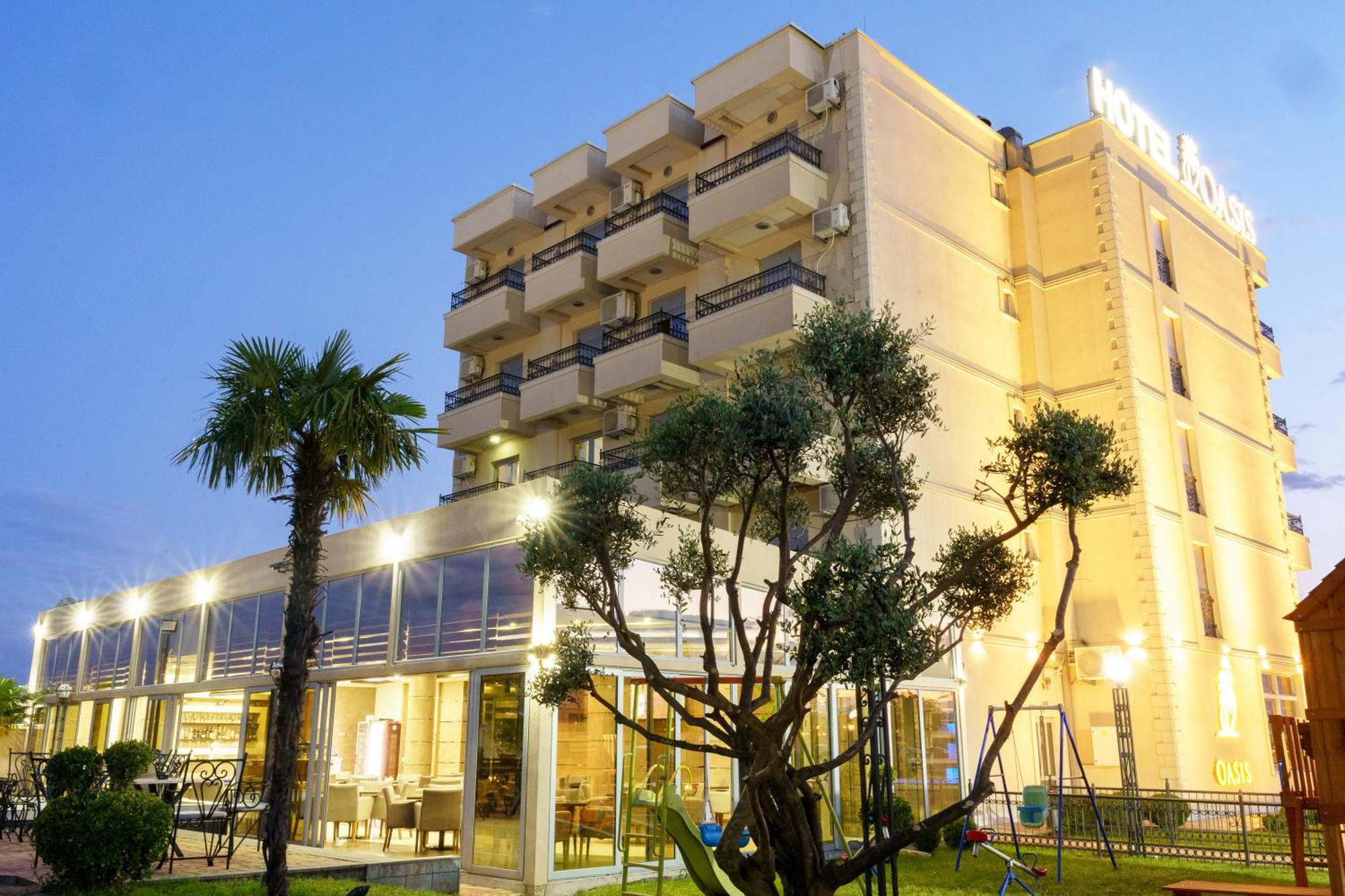 Hotel Oasis Podgorica Kültér fotó