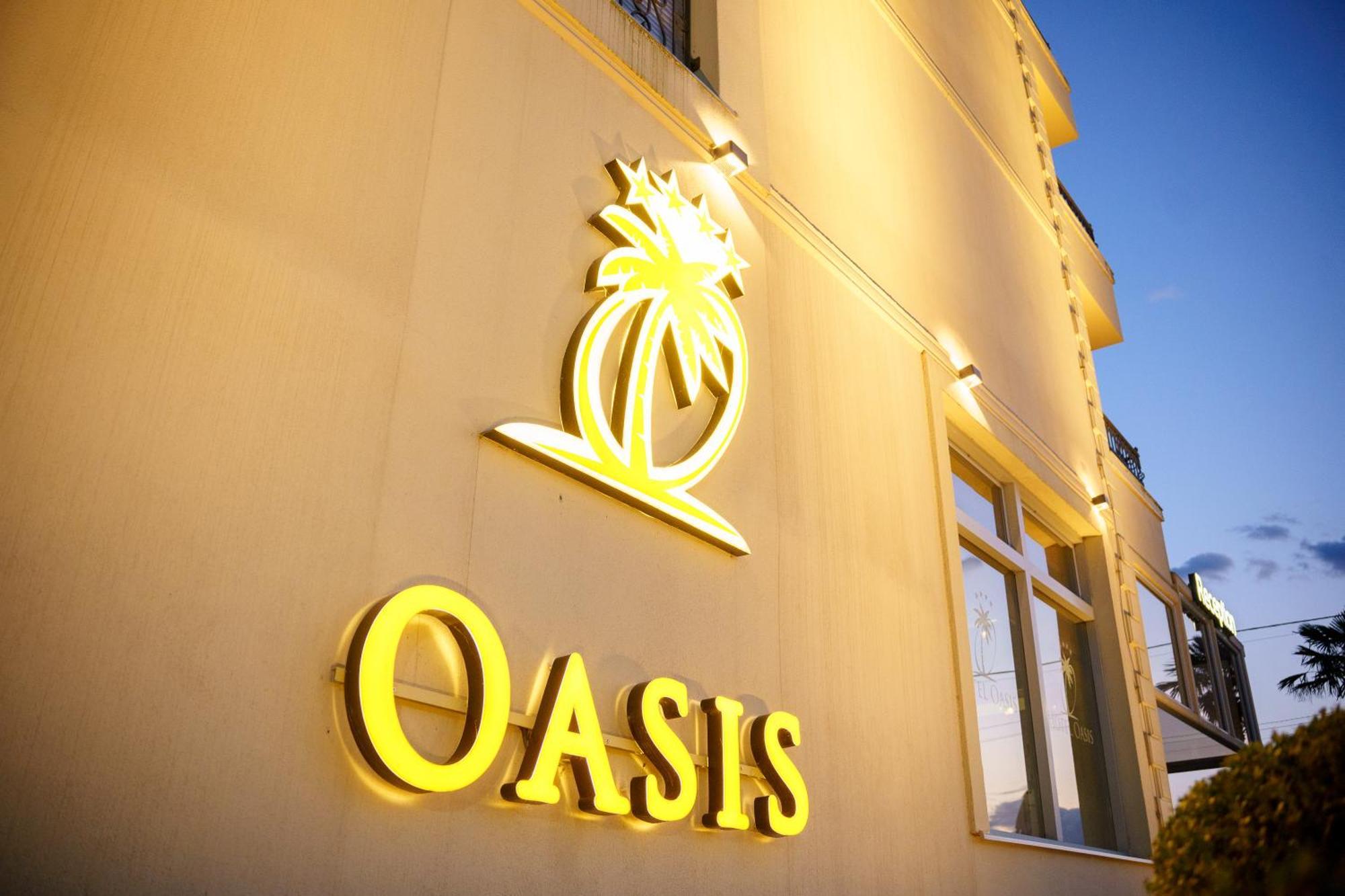 Hotel Oasis Podgorica Kültér fotó