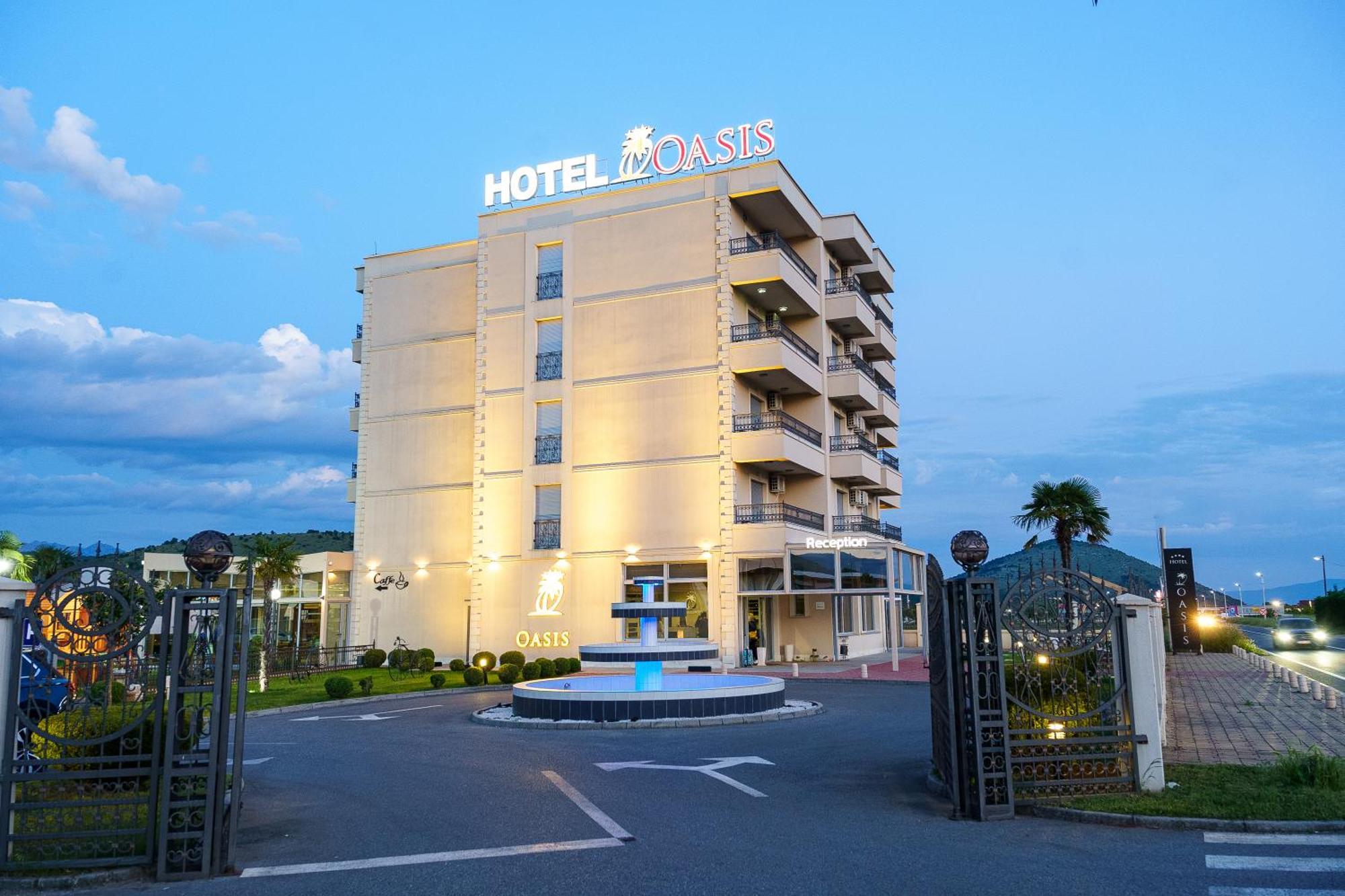 Hotel Oasis Podgorica Kültér fotó
