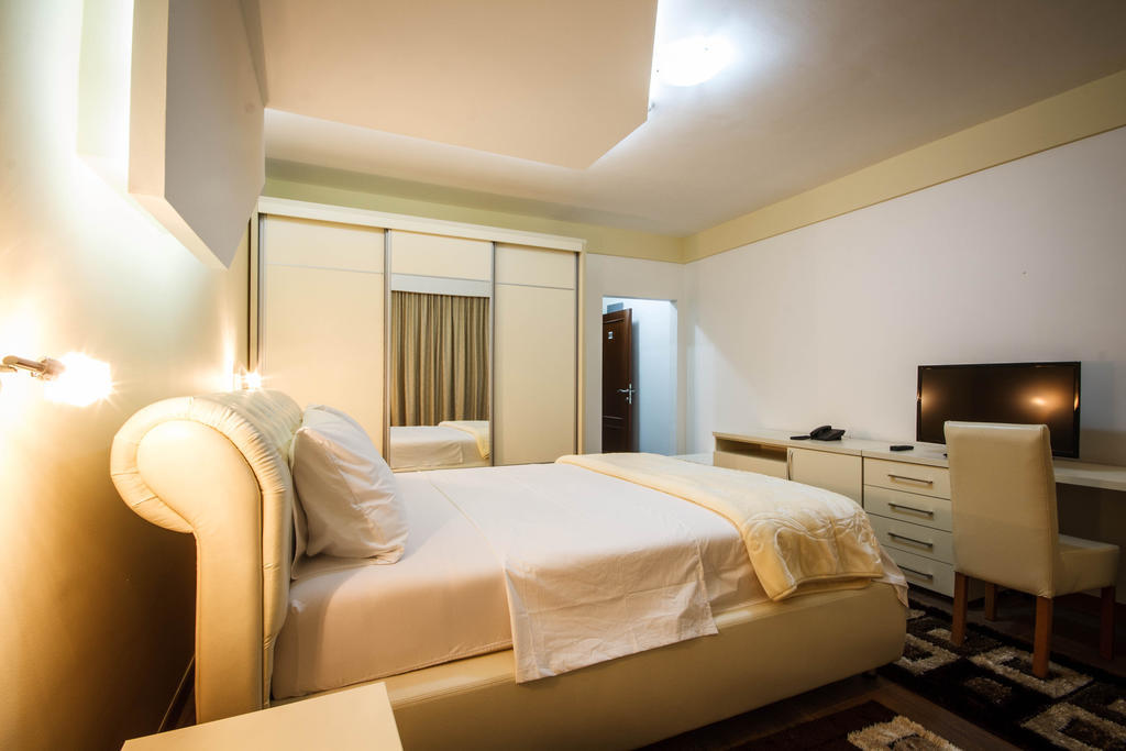 Hotel Oasis Podgorica Szoba fotó