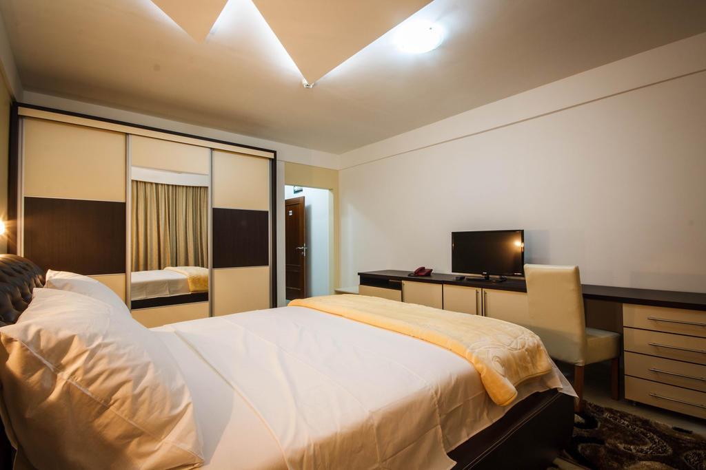 Hotel Oasis Podgorica Szoba fotó